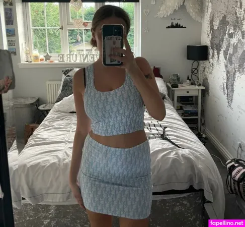 Lilly N OnlyFans Thumbnail #UpxmUTCgDr