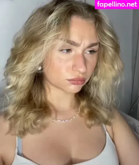 Lilly Pearce OnlyFans Thumbnail #8ZDqslcV2L