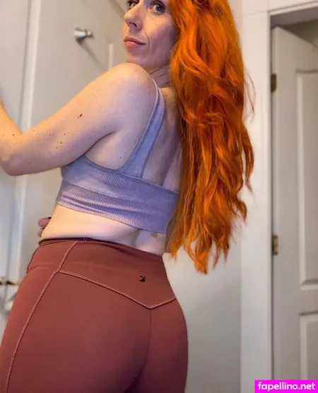 Lilly Red OnlyFans Thumbnail #EdkzLVBUp0