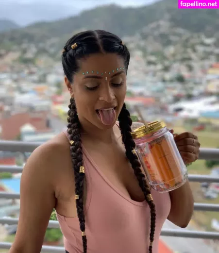 Lilly Singh OnlyFans Thumbnail #5v6U5lTU86