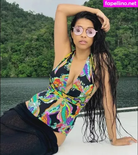 Lilly Singh OnlyFans Thumbnail #K3iLm5Rwgd