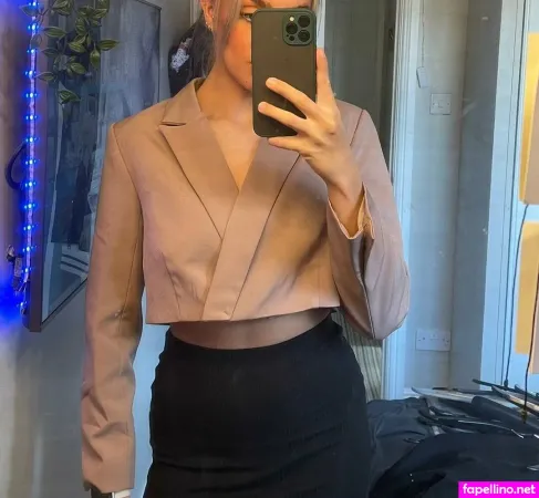 Lilly Walker OnlyFans Thumbnail #9Vq5mmu0lh