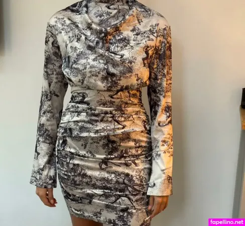 Lilly Walker OnlyFans Thumbnail #DyPT9C1fRg