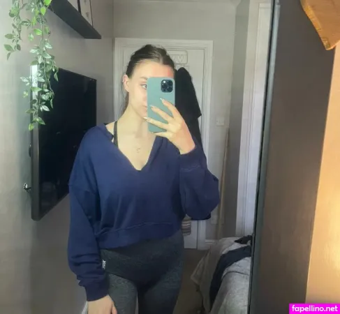 Lilly Walker OnlyFans Thumbnail #Ha9aVm3RmN