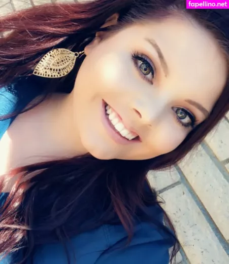 Lilly Zamora OnlyFans Thumbnail #7Ff2P281iZ