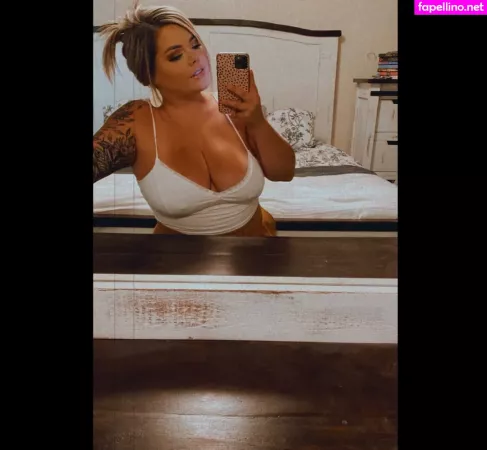 Lilly Zamora OnlyFans Thumbnail #gblRTSjSaw