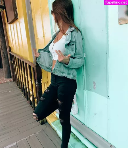 Lillyackerman OnlyFans Thumbnail #MOgR0JtYrc