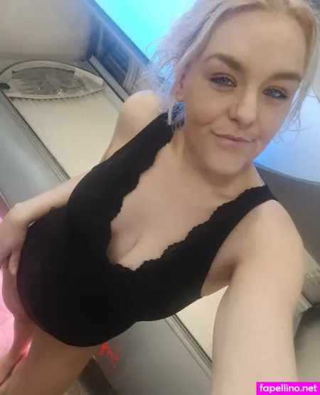 Lillyfee34 OnlyFans Thumbnail #bUsvCk9rCi