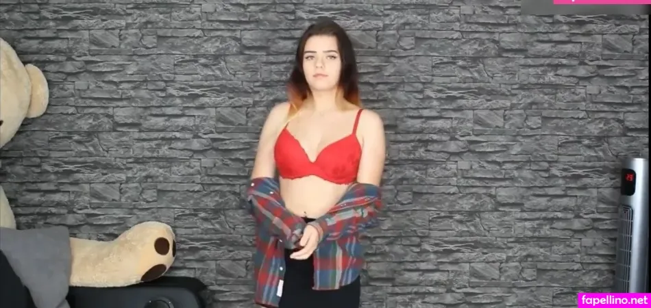 Lillyfox OnlyFans Thumbnail #hKeOAgZGIV