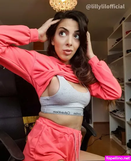 Lillylilofficial OnlyFans Thumbnail #cCRRXBXmjW