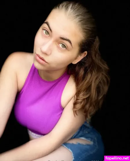 Lillylocket Tv OnlyFans Thumbnail #lfWVvMkEAy