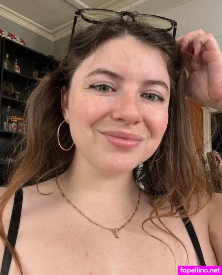 Lillyrose8893 OnlyFans Thumbnail #GymwszELN3