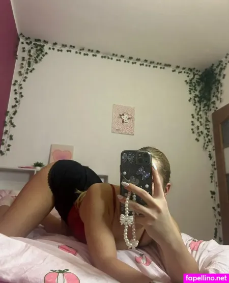 Lillyslittlepalace OnlyFans Thumbnail #cj2LjvP7Oo