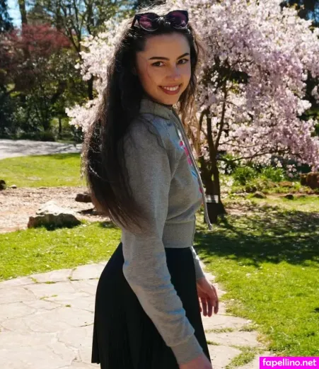 Lillythechilly OnlyFans Thumbnail #DkvWhGFUjk