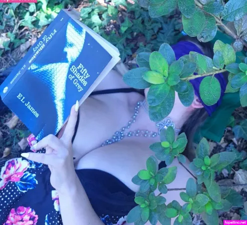 Lillywhite18 OnlyFans Thumbnail #XyevzCPqQg