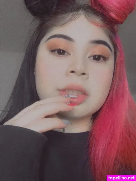 Lilmiagarcia OnlyFans Thumbnail #XwA0WiG8g5