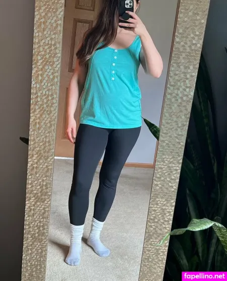 Lilmissnaughtyfeet OnlyFans Thumbnail #52hs12f1sa