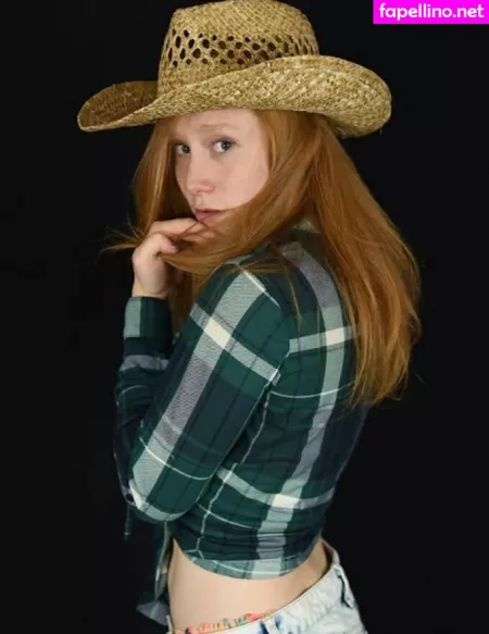 Lilmissredfox69 OnlyFans Thumbnail #zxBjSKbmbC