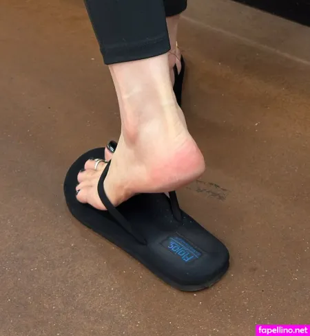 Lilmizdry OnlyFans Thumbnail #1ZP0FvWxEl