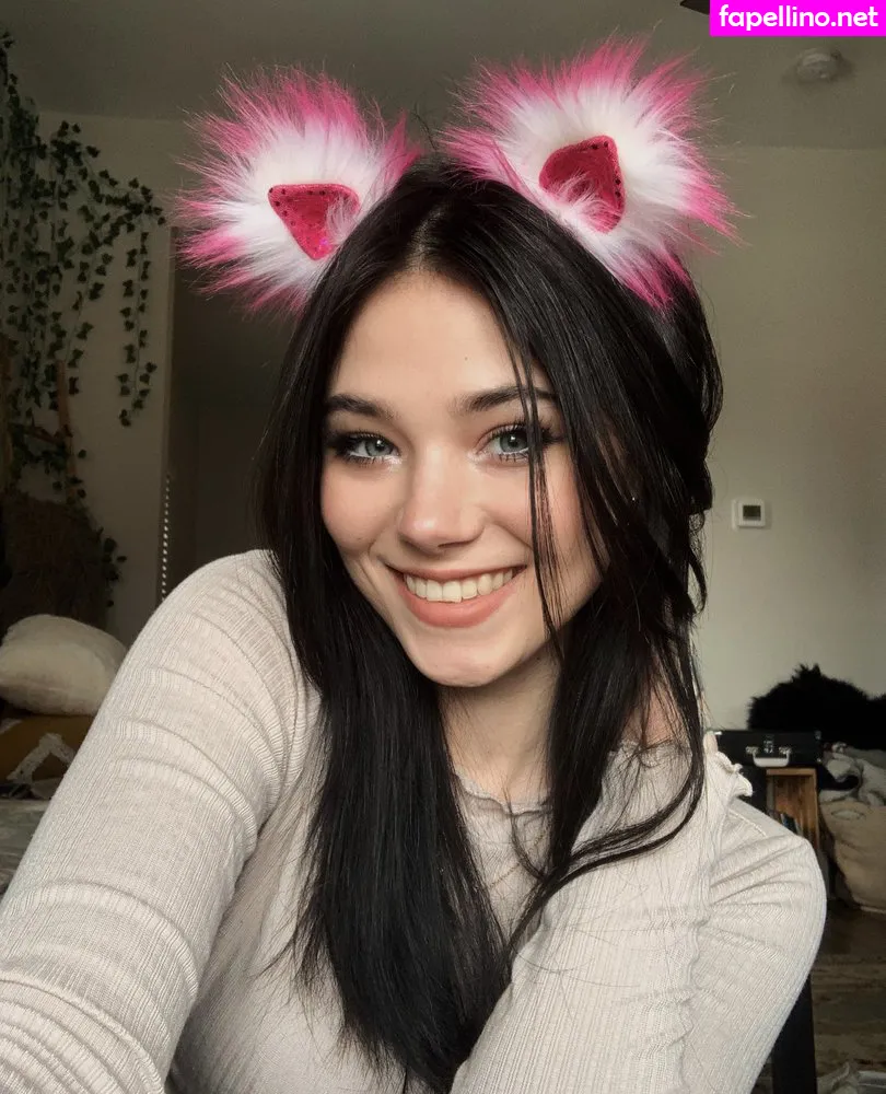 lilmoonbby, lilmoonbbyy Nude Leaked OnlyFans Photo #g8fOKUbORU