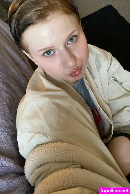 Lilorangexx OnlyFans Thumbnail #r26yTIkFDr