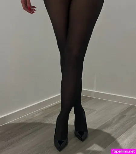 Lilou Loves Nylon OnlyFans Thumbnail #P9SMiaaMYx