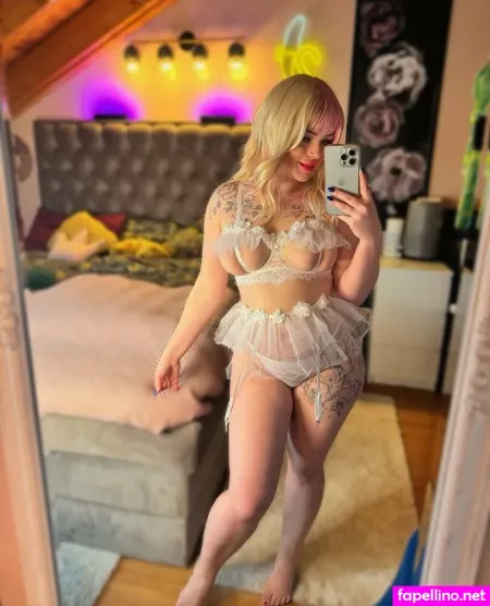 Lilouluv OnlyFans Thumbnail #1VcdWxrDp5
