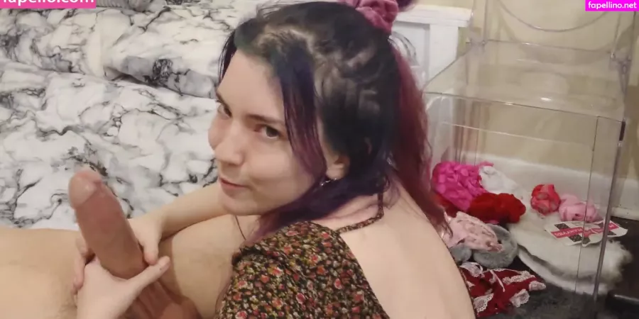 Lilredvelvettt OnlyFans Thumbnail #Tt3hXYNZdN