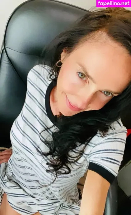 Lilrosiedoll OnlyFans Thumbnail #bSSwKuLOyt