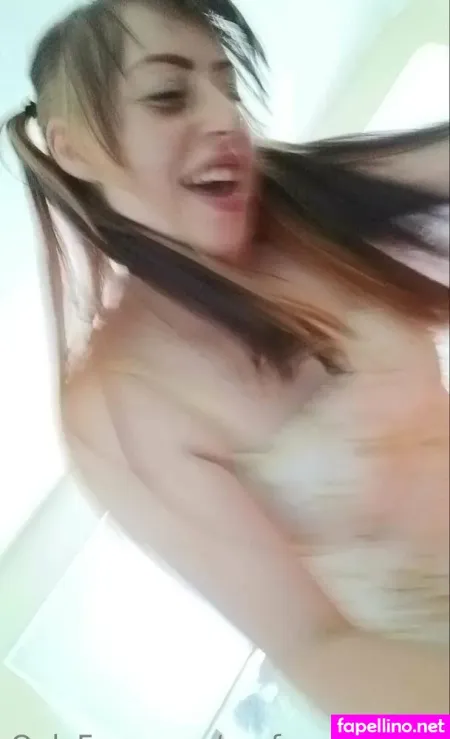 Lilsiesie OnlyFans Thumbnail #I71itbKtCe
