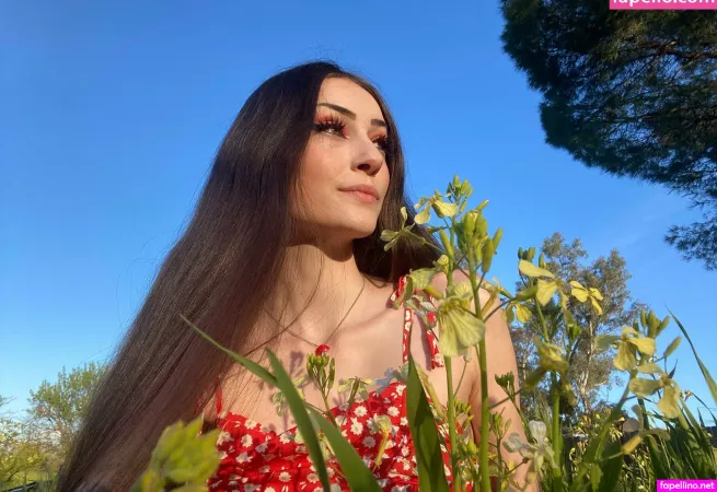 Lilsugarsweetartist OnlyFans Thumbnail #avxx1vHjWz