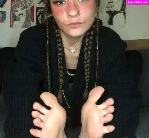 Lilucyfeet OnlyFans Thumbnail #IFTZqHxw7x