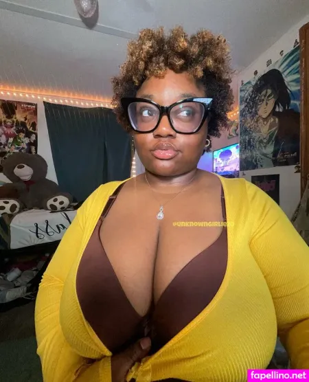Lilunknowngirlie OnlyFans Thumbnail #slOKZzKeAK