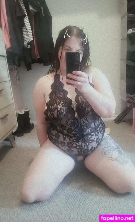 Lilwhitebitch OnlyFans Thumbnail #pWbToNVlax