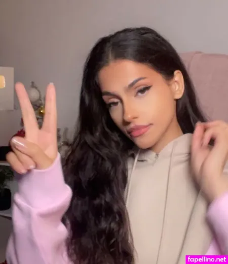 Lilwhuda OnlyFans Thumbnail #gWBqoXC8VN