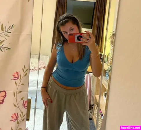 Lily Alder OnlyFans Thumbnail #6AwOUeXDW4