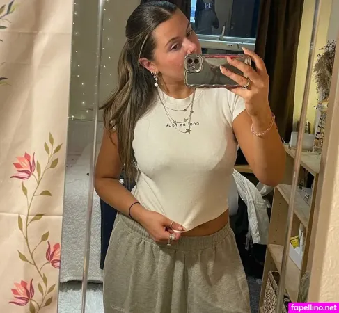 Lily Alder OnlyFans Thumbnail #RKFtUsGfN7