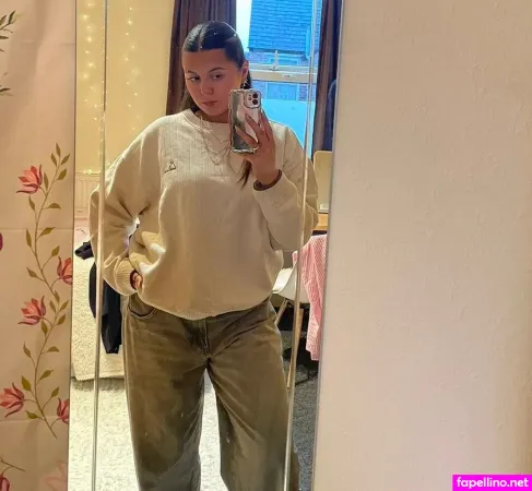 Lily Alder OnlyFans Thumbnail #WlXVmB2RkQ