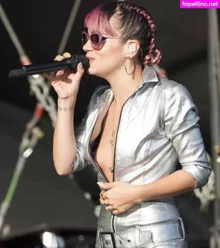 Lily Allen OnlyFans Thumbnail #egpFkaF7Gu