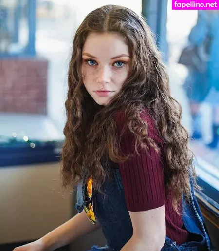 Lily Ana Alexander OnlyFans Thumbnail #YmayAC7YOd