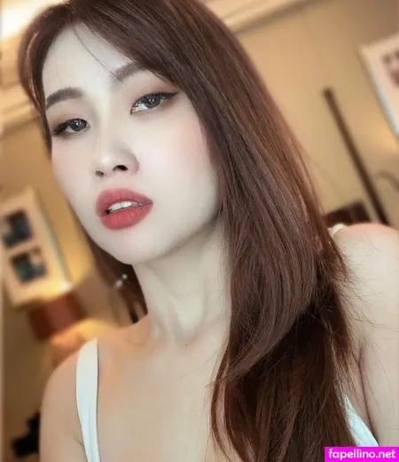 Lily Chong OnlyFans Thumbnail #ifxpQI3kUL