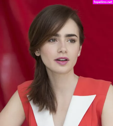Lily Collins OnlyFans Thumbnail #YjkNEXoW62
