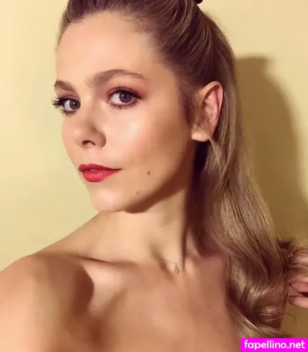 Lily Cowles OnlyFans Thumbnail #ZIJbUBBINB