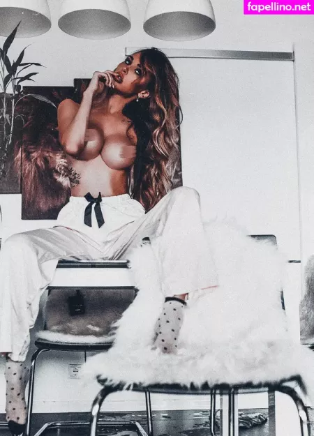 Lily Ermak OnlyFans Thumbnail #iCAlilwH5W