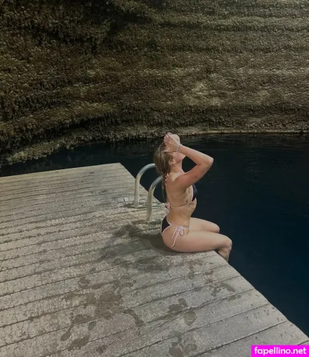 Lily Farrar OnlyFans Thumbnail #3NSbvC5nE3