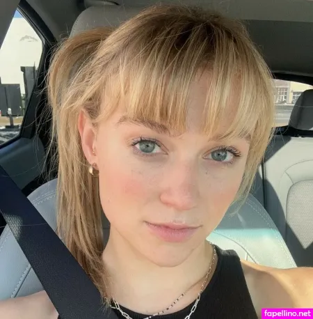Lily Farrar OnlyFans Thumbnail #LqJEqHkm00