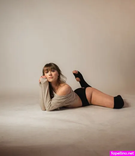 Lily Farrar OnlyFans Thumbnail #Shi5BcK1D4