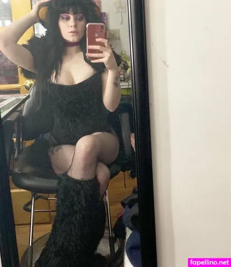 Lily Flood OnlyFans Thumbnail #Igty9BRfEc