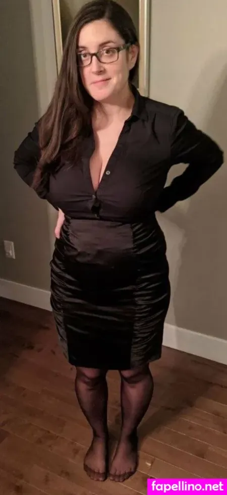 Lily Griffin OnlyFans Thumbnail #gdjtBFiD9i