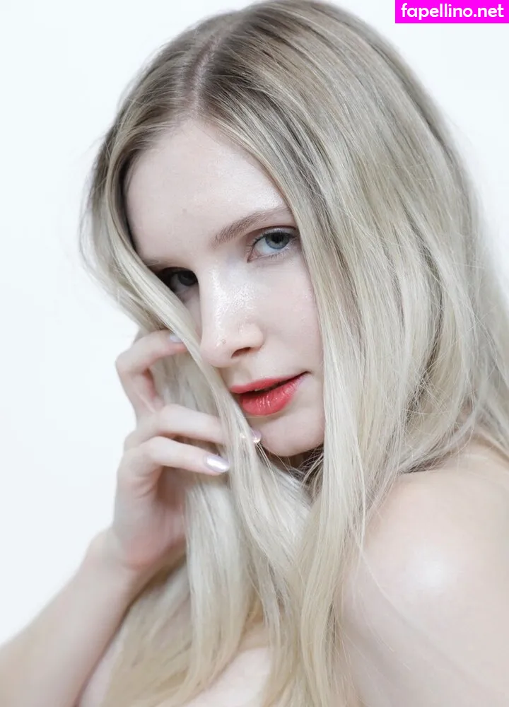 Emma Lawrence, Lily___Hart, lily__hart_, lilyhart1 Nude Leaked OnlyFans Photo #CcGqsFAcBP